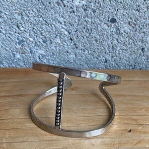 Bangle bracelet